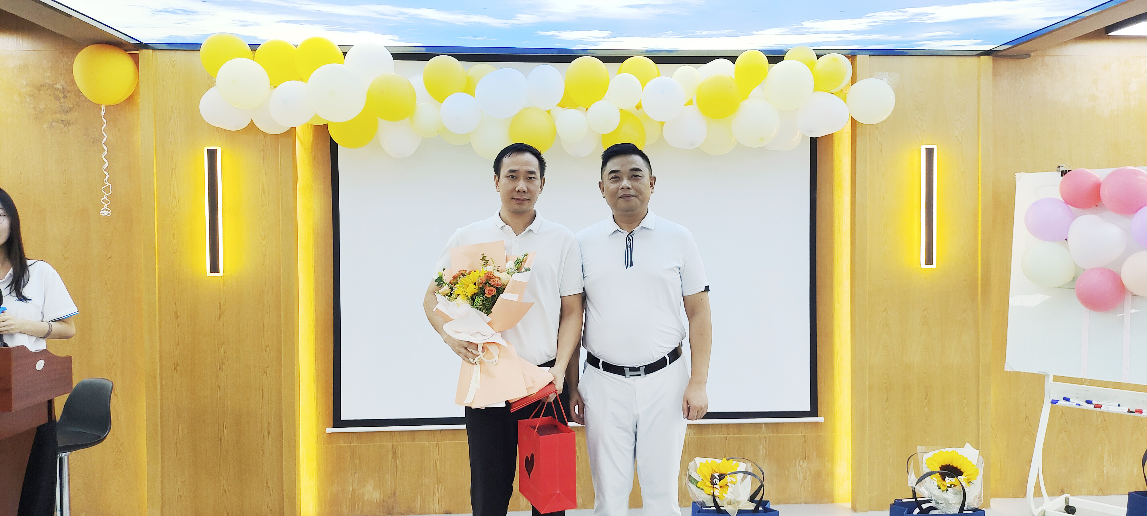 猫九酱sakura菠萝社12