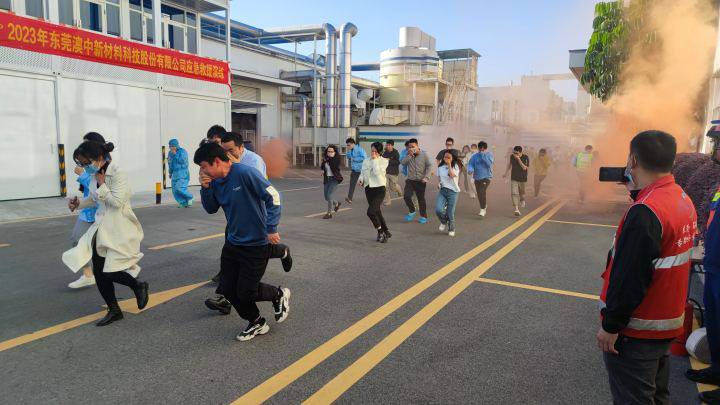 猫九酱sakura菠萝社12